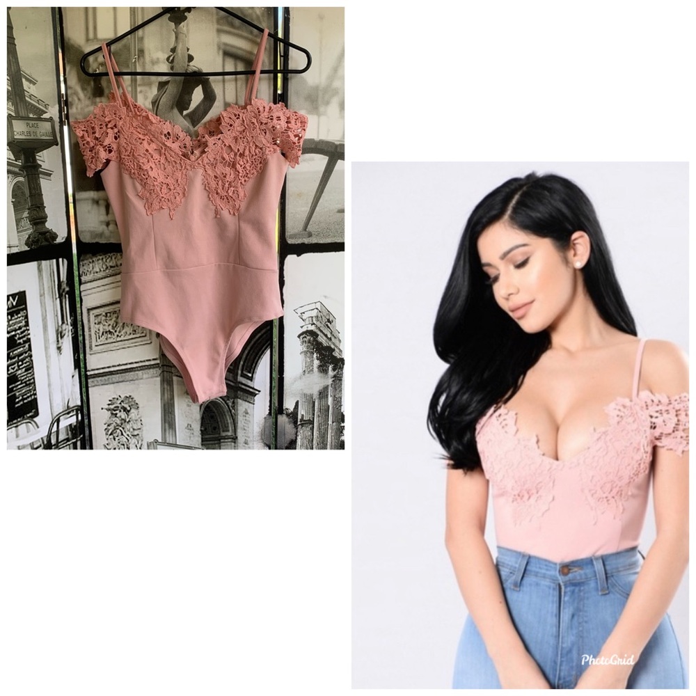 Sold!Fashion Nova   off the shoulder body suit